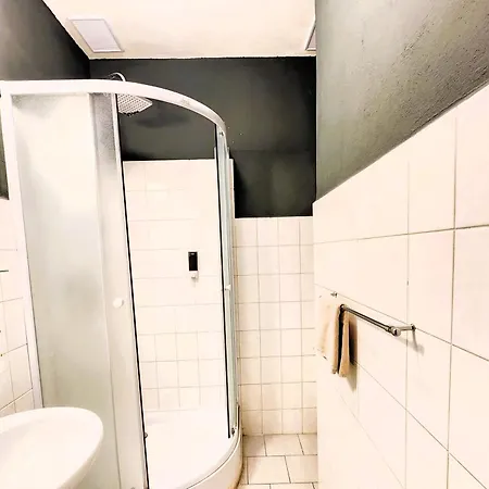 Flat In Zizkov -303- Апартаменты