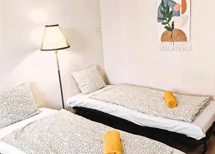 Flat In Zizkov -303- * Prag